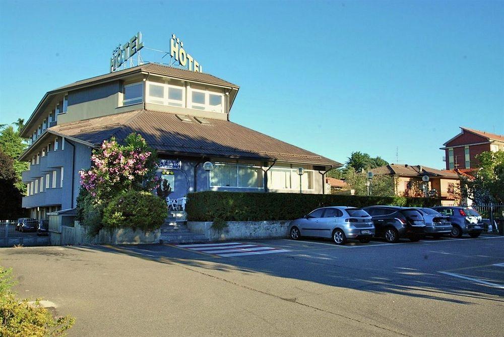 Hotel Oleggio Malpensa Luaran gambar