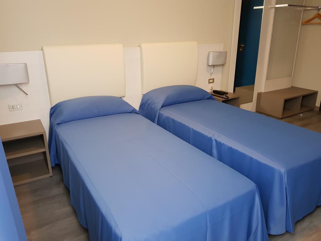 Hotel Oleggio Malpensa Luaran gambar