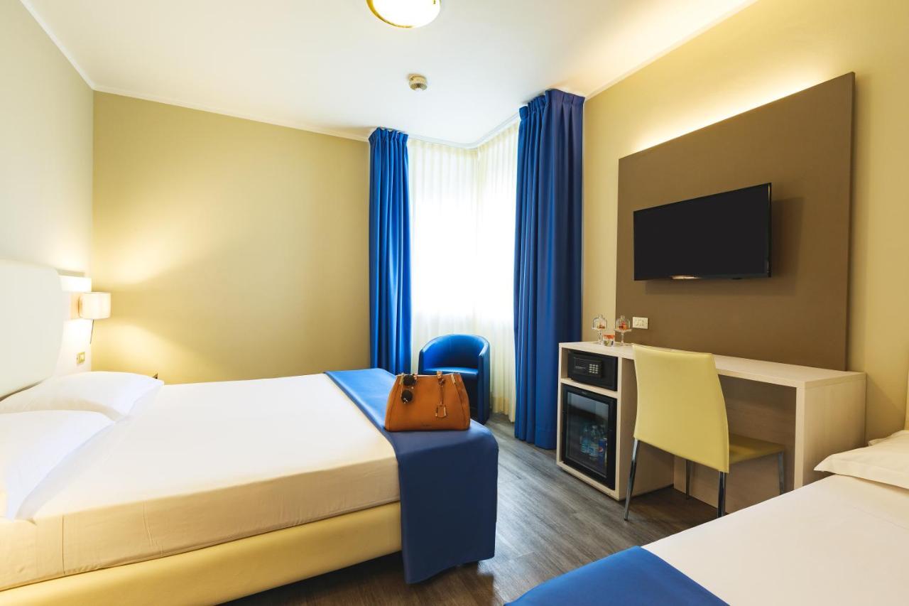 Hotel Oleggio Malpensa Luaran gambar