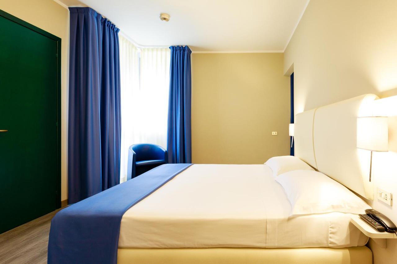 Hotel Oleggio Malpensa Luaran gambar
